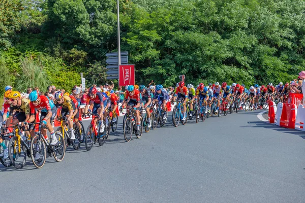 フランス バイヨンヌ バスク州バイヨンヌで開催された ツール フランス の3ステージで スプリントのために戦うペロン フランス — ストック写真