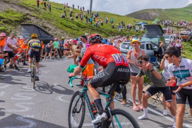 Col du Tourmalet, Fransa: Matis Louvel Pyerenees dağlarındaki Col du Tourmalet yoluna çıktı..