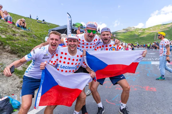 프랑스 Col Tourmalet 자전거를 피에르네 Col Tourmalet 정상에서 기다리는 2023 — 스톡 사진