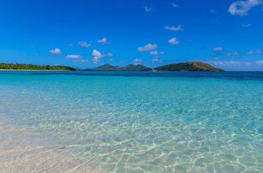 Yasawa Adaları, Fiji 'deki Nacula Adası' ndaki Mavi Göl Sahili