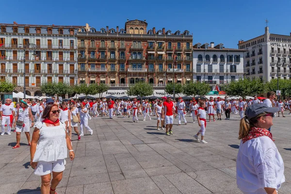 Pamplona Spain People Celebrate San Fermin Festival Traditional White Abd — ストック写真