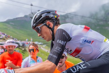 Col du Tourmalet, Fransa: Marc Soler Pyerenees dağlarındaki Col du Tourmalet yoluna çıktı..