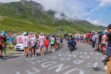 Col du Tourmalet, Fransa: Pyerenees dağlarındaki Col du Tourmalet 'in tepesinde Fransa Bisiklet Turu' nun 6.