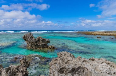 Vanuatu 'daki Efate Adası' nda sahil, Port Vila yakınlarında. Doğu kıyısında ünlü bir plaj.
