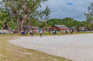 Port Vila, Vanuatu: Port Vila, Vanuatu 'da spor gününde oynayan çocuklar