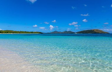 Yasawa Adaları, Fiji 'deki Nacula Adası' ndaki Mavi Göl Sahili