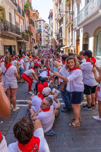 Pamplona Spain People Celebrate San Fermin Festival Traditional White Abd — Photo