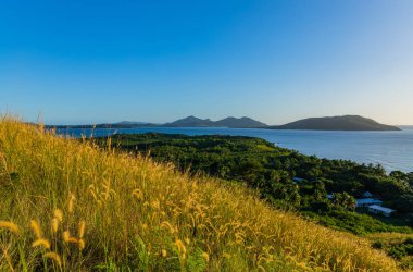 Günbatımında Nacula adasının en üst görüntüsü, Yasawa adası grubu, Fiji, Güney Pasifik adaları