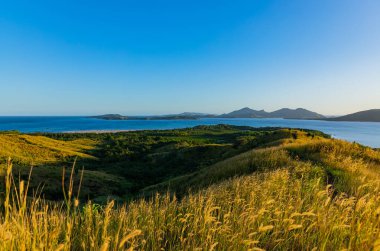 Günbatımında Nacula adasının en üst görüntüsü, Yasawa adası grubu, Fiji, Güney Pasifik adaları