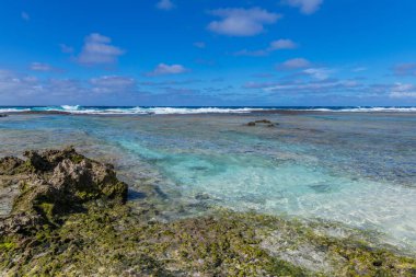 Vanuatu 'daki Efate Adası' nda sahil, Port Vila yakınlarında. Doğu kıyısında ünlü bir plaj.