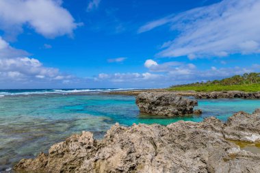 Vanuatu 'daki Efate Adası' nda sahil, Port Vila yakınlarında. Doğu kıyısında ünlü bir plaj.