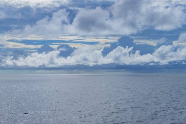 Nacula Adası, Fiji 'deki bir gemiden Pasifik Okyanusu manzarası