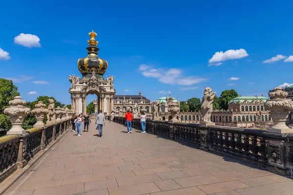 Дрезден Германия Дворец Цвингера Стиле Барокко Xviii Века Ворота Короны — стоковое фото