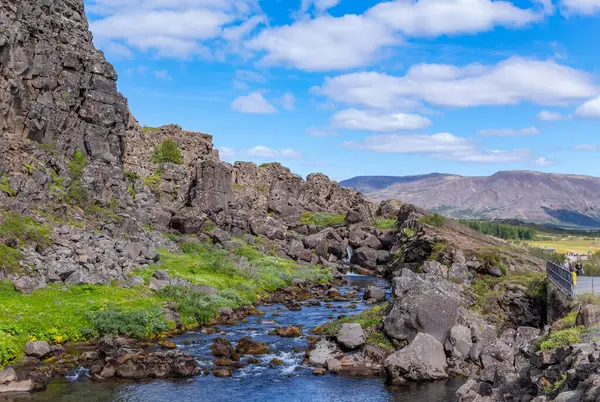 Blaskogabyggo, İzlanda - İzlanda 'nın güneybatısındaki Thingvellir Ulusal Parkı' nda yer alan Boğulma Havuzu veya Drekkingarhylur manzarası.