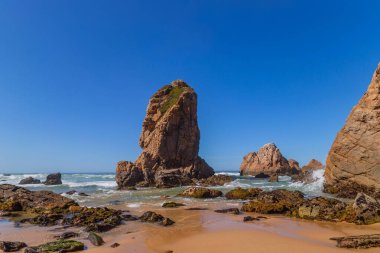 Praia da Ursa (Ursa Plajı), Sintra 'da, Lizbon yakınlarında, Portekiz.