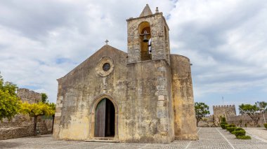 Portekiz, Montemor-o-Velho 'daki kalede Santa Maria de Alcacova Kilisesi