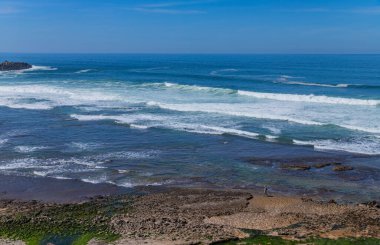 Sintra, Portekiz: Praia dos Pescadores, Mafra, Portekiz sahillerindeki insanlar