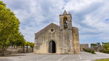 Portekiz, Montemor-o-Velho 'daki kalede Santa Maria de Alcacova Kilisesi