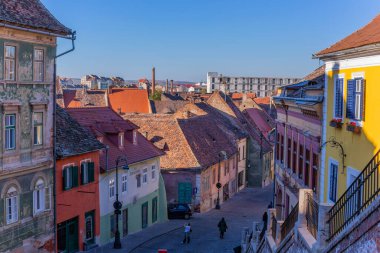 Sibiu, Romanya: Sibiu 'nun tarihi merkezi olan Eski Şehir 14. yüzyılda inşa edildi. Romanya
