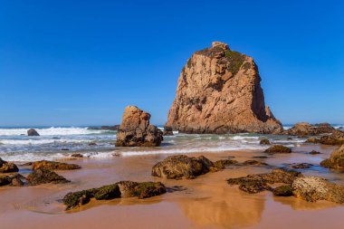 Praia da Ursa (Ursa Sahili), Portekiz, Lizbon yakınlarındaki Sintra 'da.