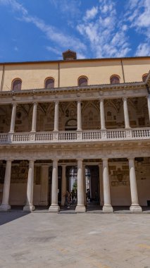 Padua, İtalya: Palazzo Bo (Bo Palace) bahçesi, 1539 yılında İtalya 'nın Padua şehrinde Padova Üniversitesi' nin tarihi yapı evi.
