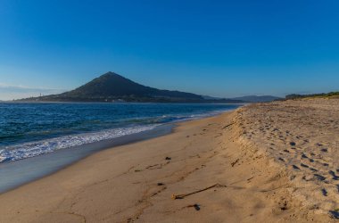 Bir yaz günü Moledo plajı. Caminha, Portekiz