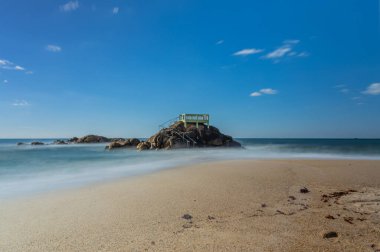 Portekiz 'in kuzeyinde, Vila do Conde' de, Olinda plajında uzun süre açık kalmış.