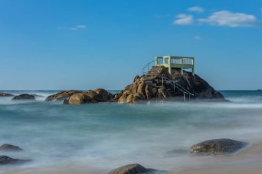 Portekiz 'in kuzeyinde, Vila do Conde' de, Olinda plajında uzun süre açık kalmış.