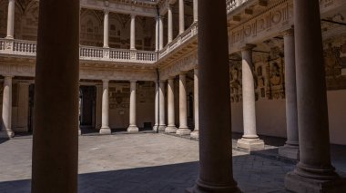 Padua, İtalya: Palazzo Bo (Bo Palace) bahçesi, 1539 yılında İtalya 'nın Padua şehrinde Padova Üniversitesi' nin tarihi yapı evi.