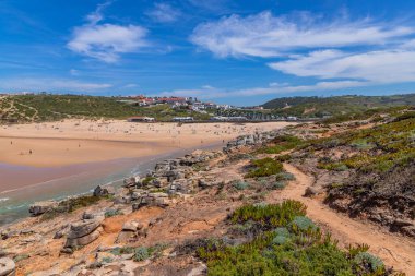 Sintra, Portekiz: Foz do Lizandro, Ericeira, Portekiz sahillerindeki insanlar