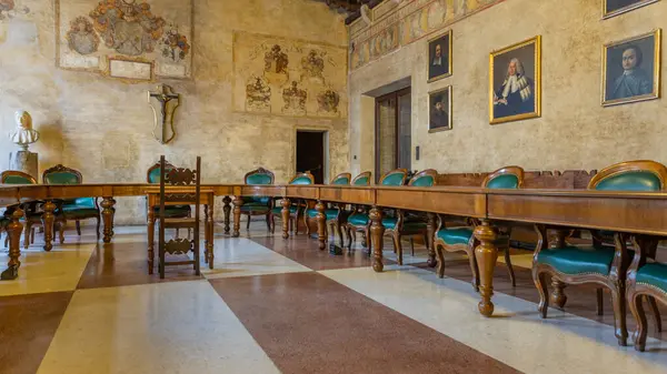 Padua, İtalya: İtalya 'nın Padua Üniversitesi' ndeki Bo Sarayı 'nda toplantı salonu