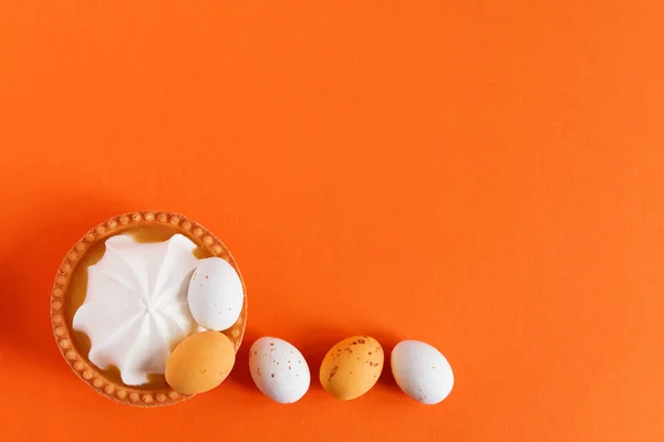 Sweet Tartlets Decorated Sweets Easter Eggs Orange Bright Background Close — ストック写真