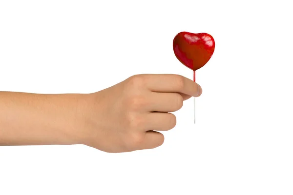 Мужская Рука Держит Декоративное Красное Сердце Указательным Пальцем Большим Пальцем — стоковое фото