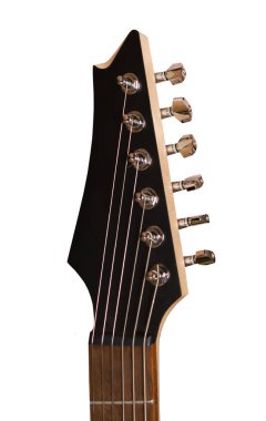 Elektro gitar başlığı detayı izole edildi, altı telli.