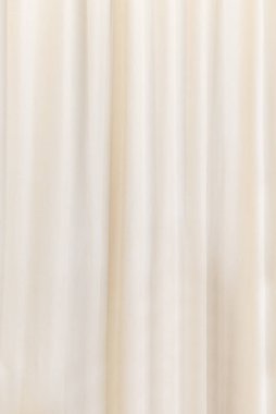 Düz bir çizgi şeklinde inen ışık perdesi. Metin eklemek için arkaplan, boş alanlar.