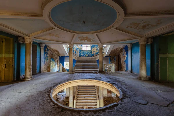 Entrance Hall Abandoned House Mansion — Stockfoto