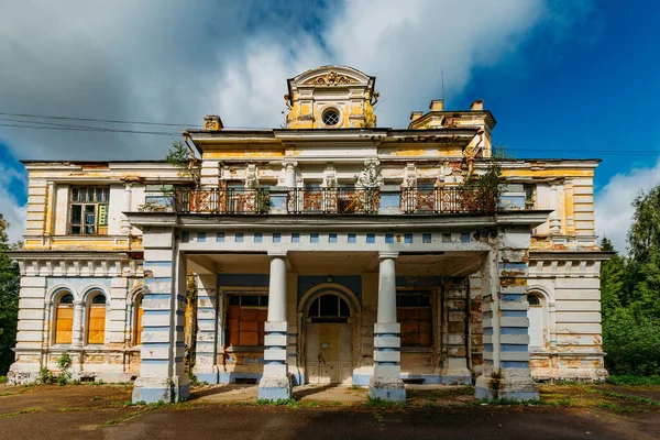 Old Overgrown Abandoned Philipov Mansion Moscow Region Russia — Stock Photo, Image