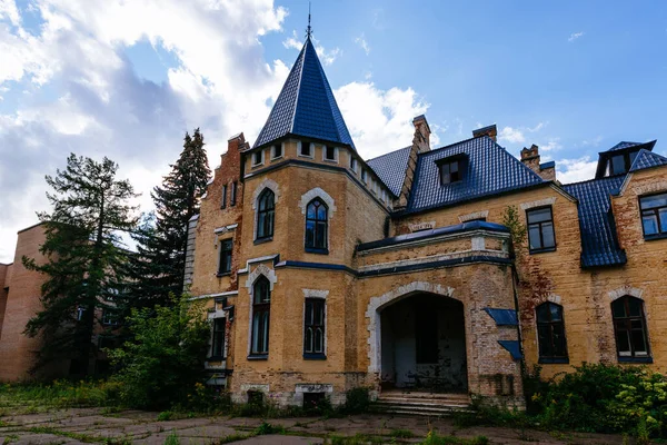 Gamla Övergivna Slott Gotisk Stil Herrgård Philipov Herrgård Uspenskoye Moskvaregionen — Stockfoto