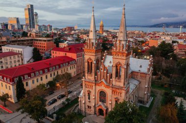 Tanrı 'nın Annesi' nin Batum Katedrali, insansız hava aracı görüntüsü..