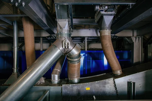 工业谷物烘干机 管道和分离器 — 图库照片