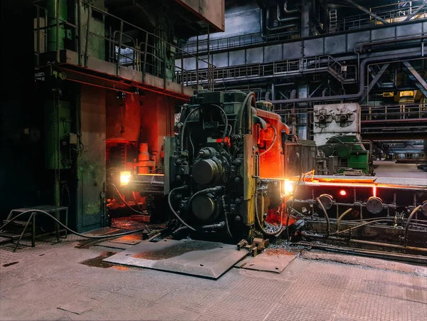 Fábrica Metal Laminado Barra Acero Caliente Transportador Que Mueve Través —  Fotos de Stock