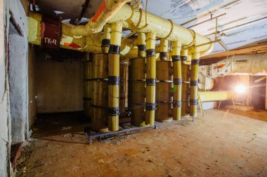 Sovyet sığınağında veya sığınağında hava filtreleme ve havalandırma sistemi.