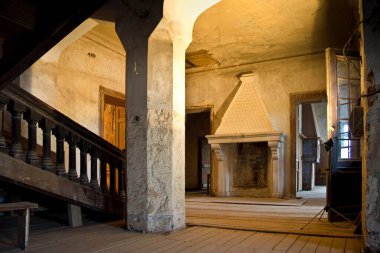 Eski unutulmuş tarihi şato. Oldenburg Prensesi 'nin eski konağı..