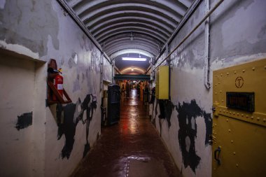 Sovyet sığınağı tüneli, eski komuta merkezi, Soğuk Savaş yankısı..