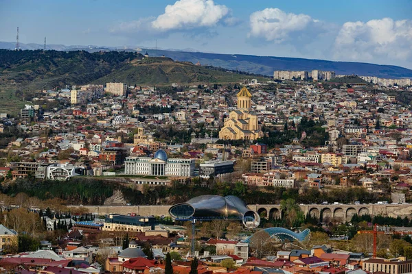 Tiflis şehir merkezindeki hava görüntüsü.