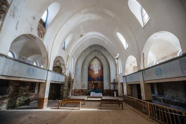 Eski terk edilmiş Finlandiya Lüterci Kilisesi Lumivaara, Karelia, Rusya.