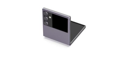 Üç kameralı ve boş ekranlı mor katlanabilir akıllı telefon.