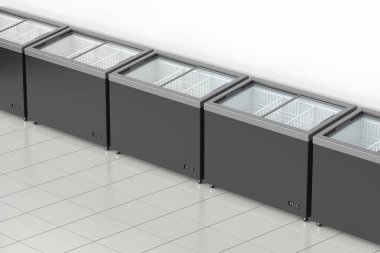 Boş cam kapılı kürek süpermarkette buzdolabı.