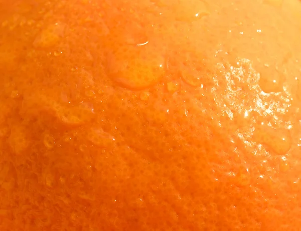 オレンジの水が近くに落ち — ストック写真
