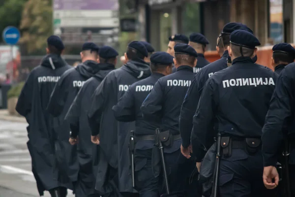 Специальные Силы Сербской Полиции Против Беспорядков Обеспечивающие Ненасильственное Гражданское Собрание — стоковое фото